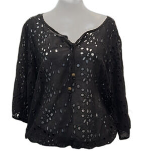 Ella Moss Gray Eyelet Cut-Out short sleeve blouse Medium